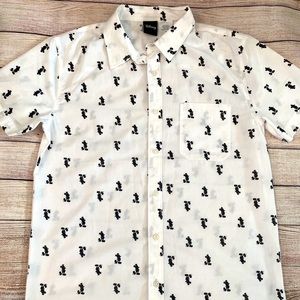 Men’s Disney shirt!